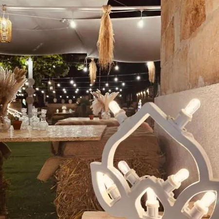 Tenuta Del Salento לינה וארוחת בוקר גלאטינה