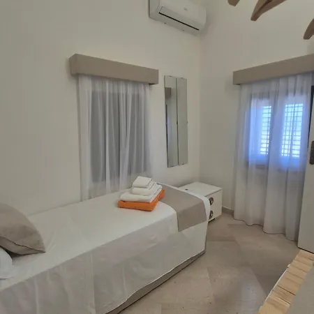 לינה וארוחת בוקר Tenuta Del Salento גלאטינה